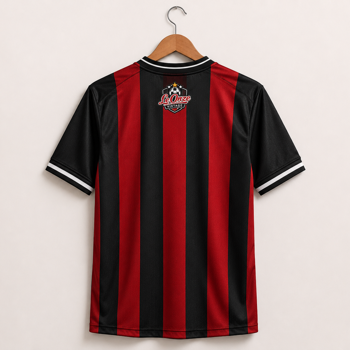 Maillot Vintage LeOnze Rouge & Noir – Édition Classique