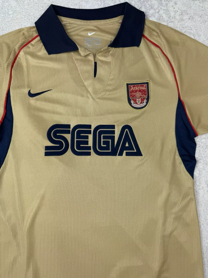 Maillot Arsenal Domicile 1999/2000 Vintage – Édition SEGA